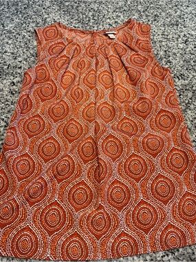 Sleeveless blouse